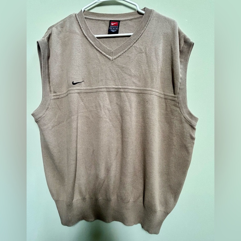 Nike Tan Sleeveless Knit Vest. Vintage 90s
